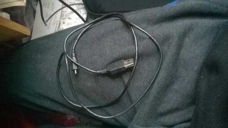 BLACK USB WIRE FOR SALE