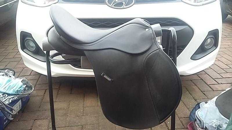 BLACK WINTEC GP SADDLE FOR SALE