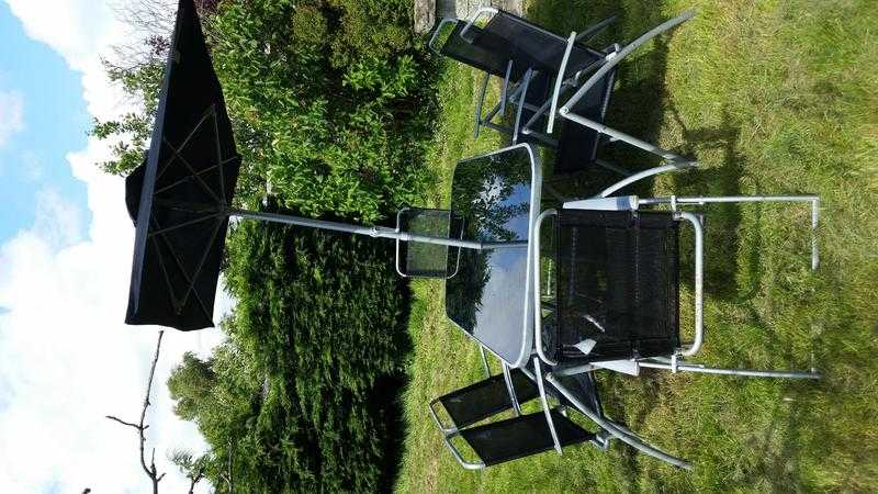 Black x6 Seater Patiogarden set with parasol