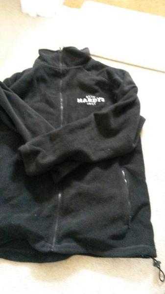 black zip fleece with hardys wine logo