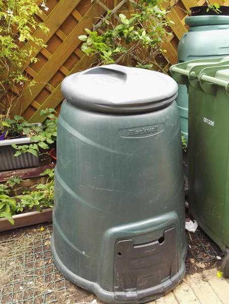 Blackwall compost bin