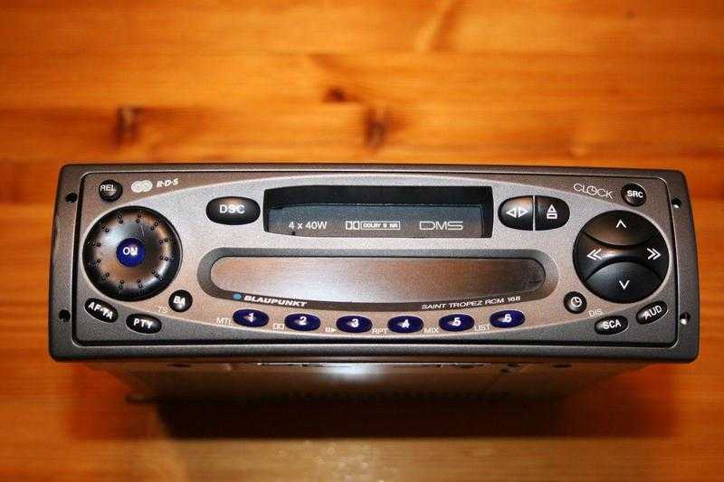 BLAUPUNKT, CAR RADIO AND TAPE CASSETTE, EXCELLENT CONDITION, WITH INSTRUCTIONS.