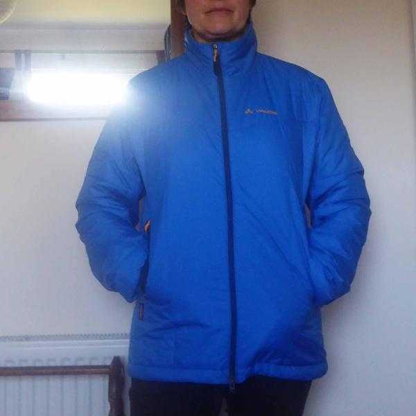 Blue Vaude down jacket in size L