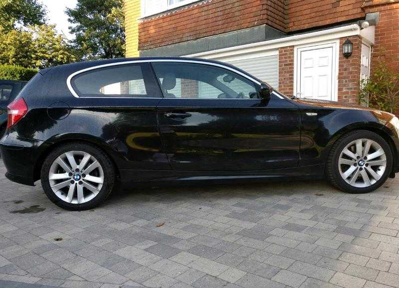 BMW 1 Series 2010. Black. 6speed Manual. 3 door.