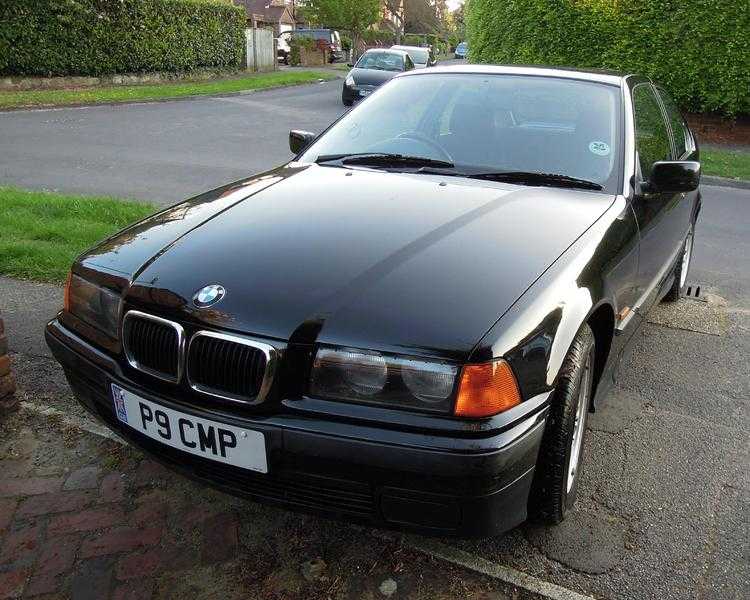 BMW 316i Compact Black Petrol