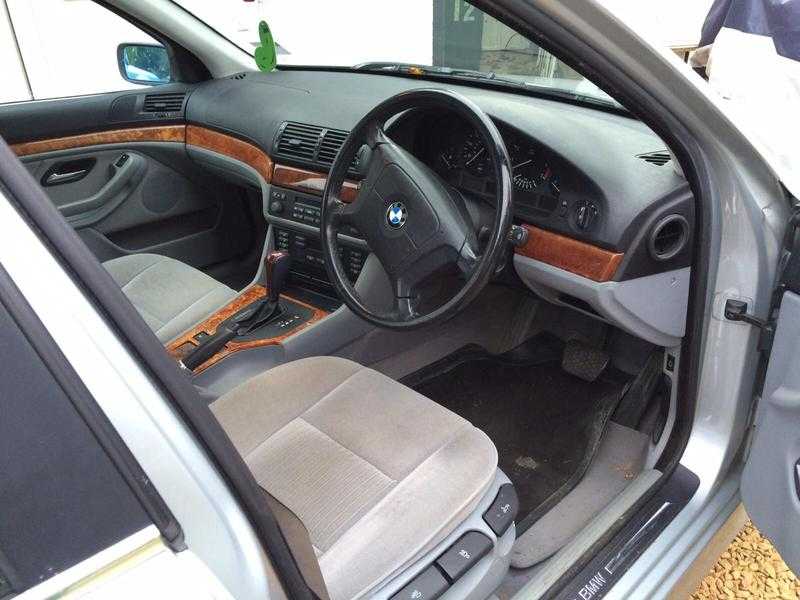 BMW 520i