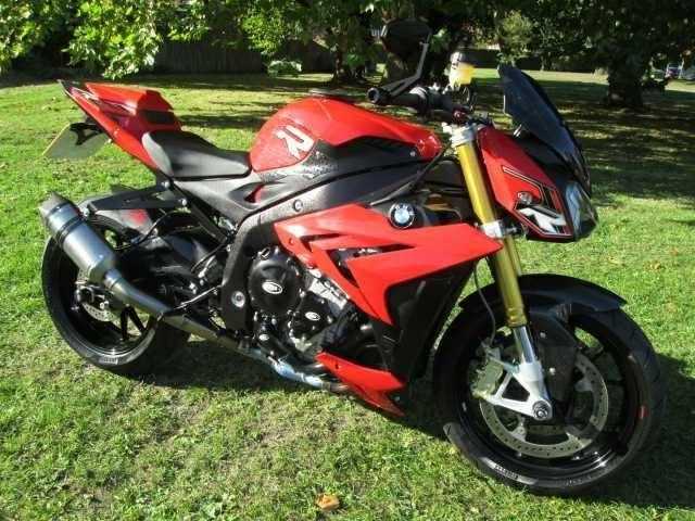 BMW S1000