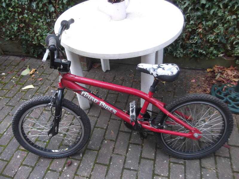 BMX BIKE FOR SALE - HARO BACKTRAILX32003