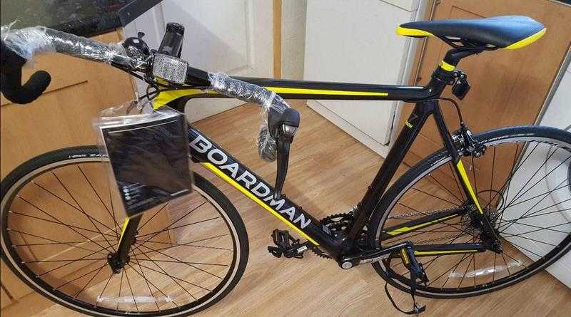 Boardman Road Team Carbon Bike ( 2016 model ) xl 57.5cm brand new never used