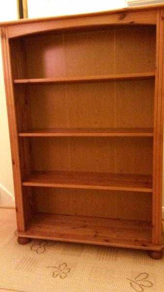 Bookcase pine