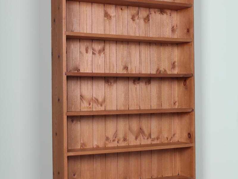 BOOKCASE SOLID PINE QUALITY MADE - CAN COURIER