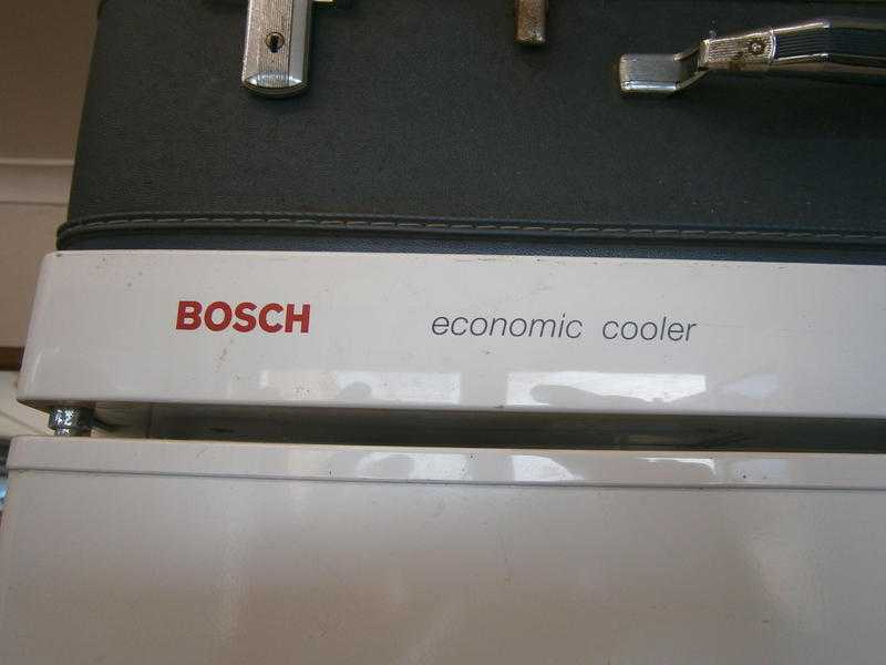 BOSCH 6ft larder fridge