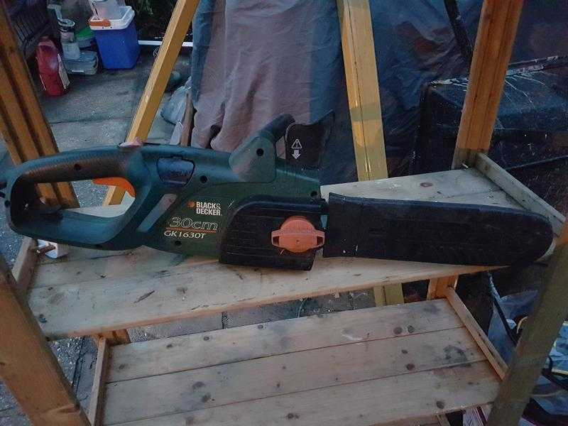 Bosch electric chainsaw