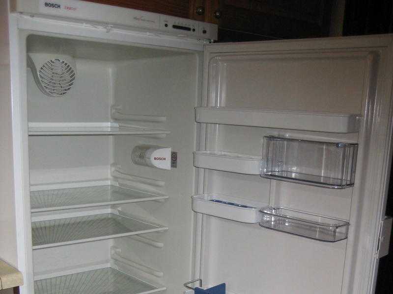 Bosch Fridge - FREE TO COLLECTOR