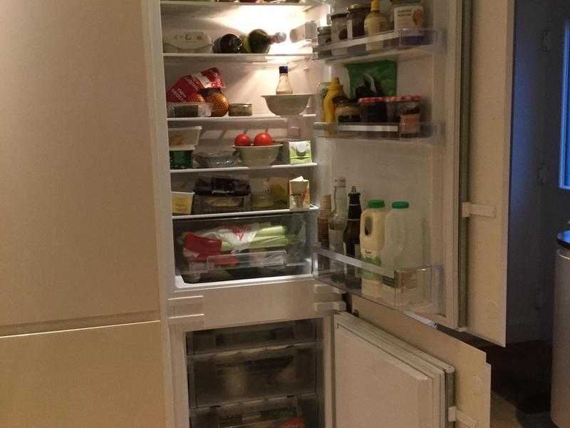 Bosch integrated fridge freezer