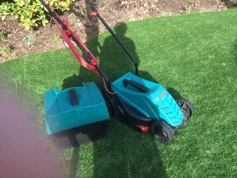 Bosch Rotak Rotary Electric Mower 32R