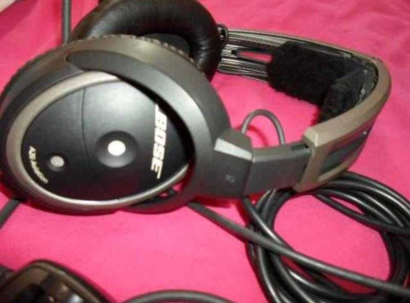Bose A20 aviation headset great condition 11 months old