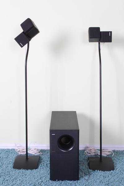 BOSE ACCUSTIMASS SUBWOOFER 5 SERIES 2 CUBE SPEAKERS amp 2 STANDS - CAN COURIER