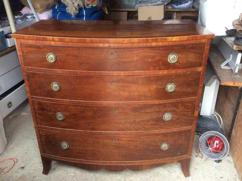 Bow fronted chest of drawers