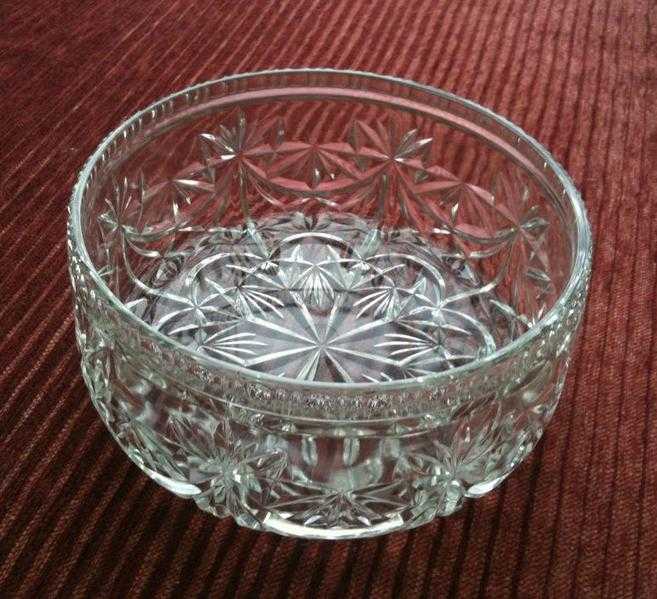 Bowl 1930s Pressed glass