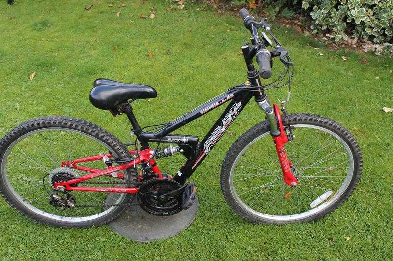 BOYS MOUNTAIN BIKE APOLLO FS 24