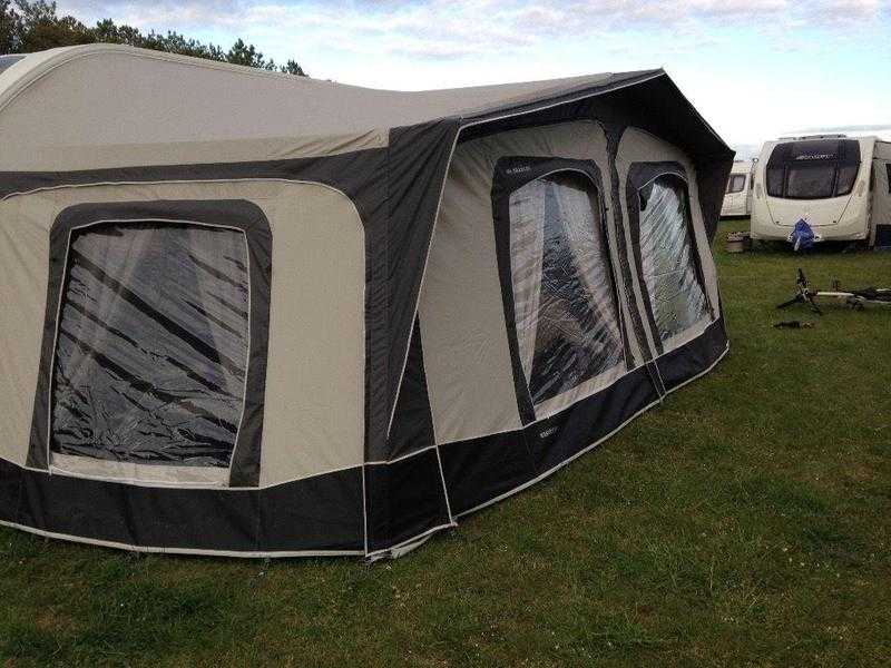 Bradcot awning size 1113cm