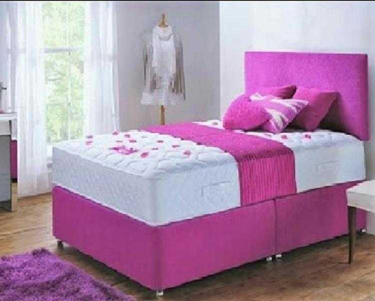 Brand new 4ft 34 Divan bed with a mattress