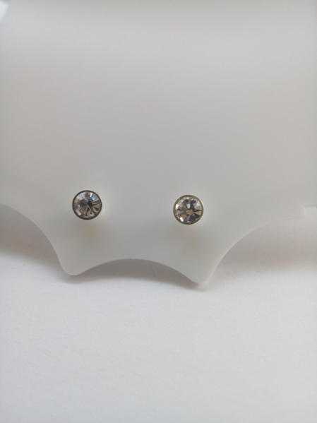 BRAND  NEW  925  CLEAR  STONE  CRYSTAL NOSE  STUDS