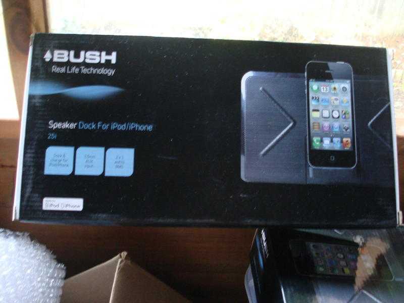 Brand new Bush 25i iphone ipod dock