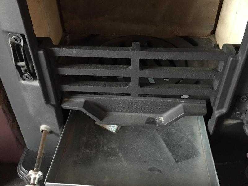 BRAND NEW cast iron wood burner