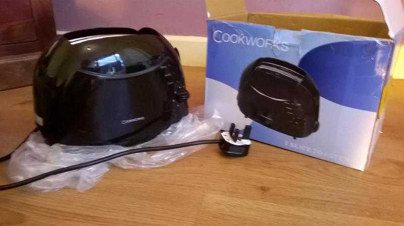 Brand New Cook works Black Toaster.