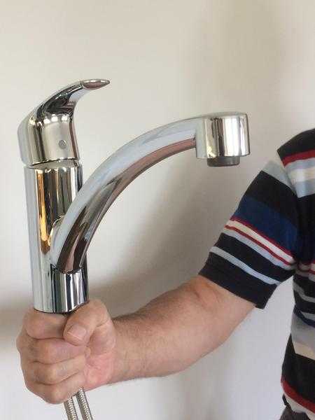 Brand New Grohe swivel kitchen sink tap