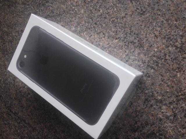 Brand new iphone 7 128gb black 02 network