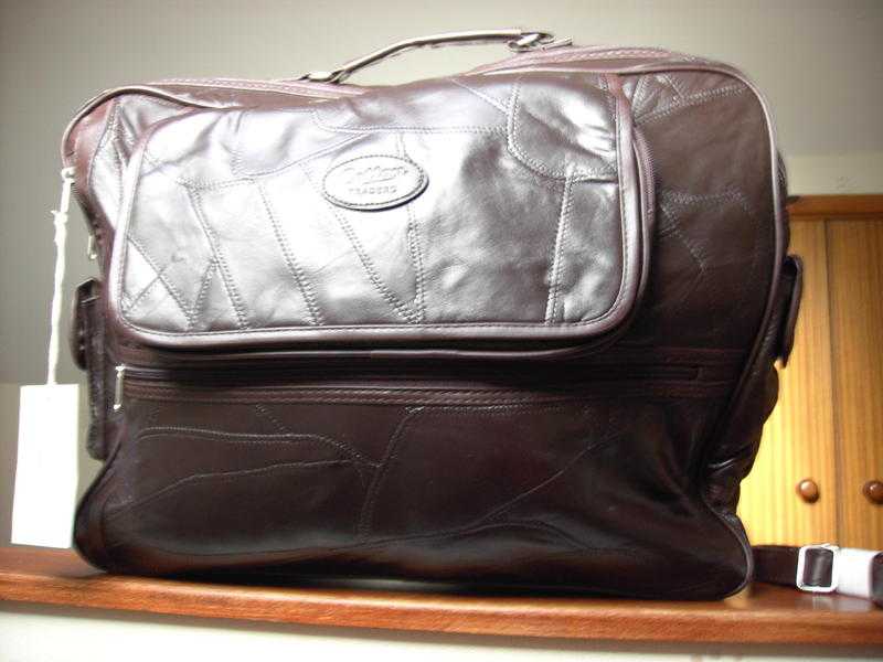 BRAND NEW LARGE BROWN LEATHER PATCHWORK HANDBAG  LAPTOP BAG 18 x 14 x 11 HANDLE SHOULDER STRAP