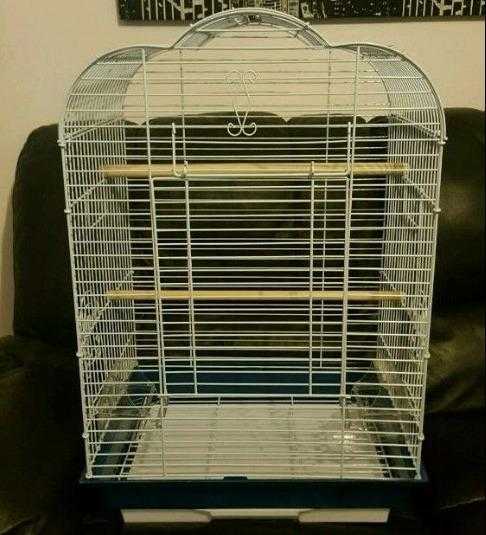 BRAND NEW Large White Bird Cage For Sale Suitable for BudgieCockatielLovebirdParrotCanaryEtc