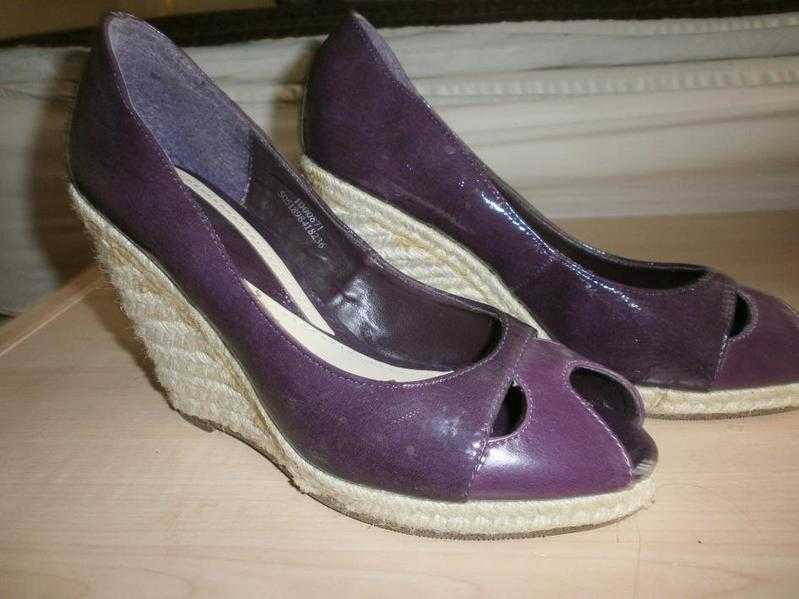 BRAND NEW purple wedges size 6