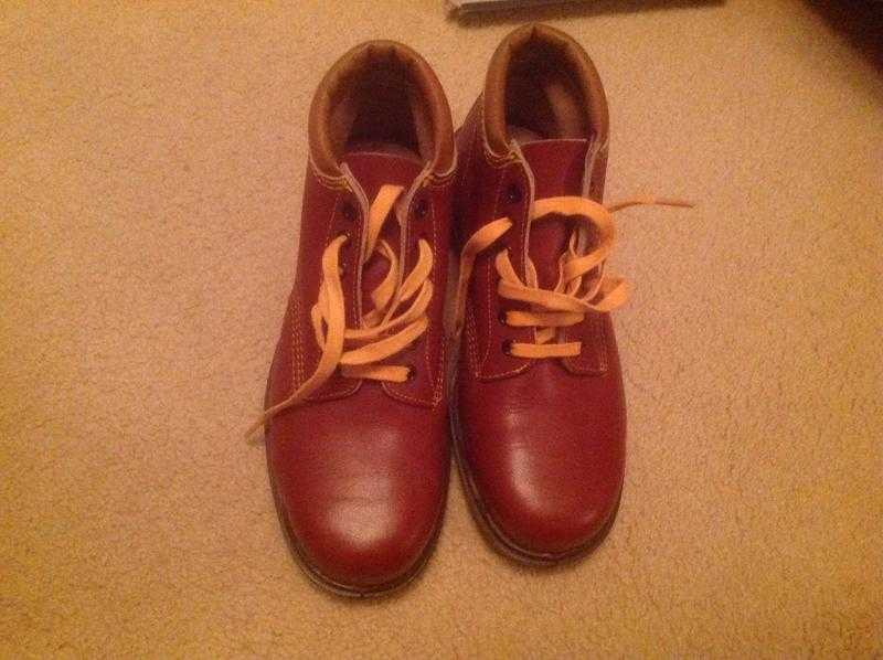 Brand New WalkingWork Boots size 6