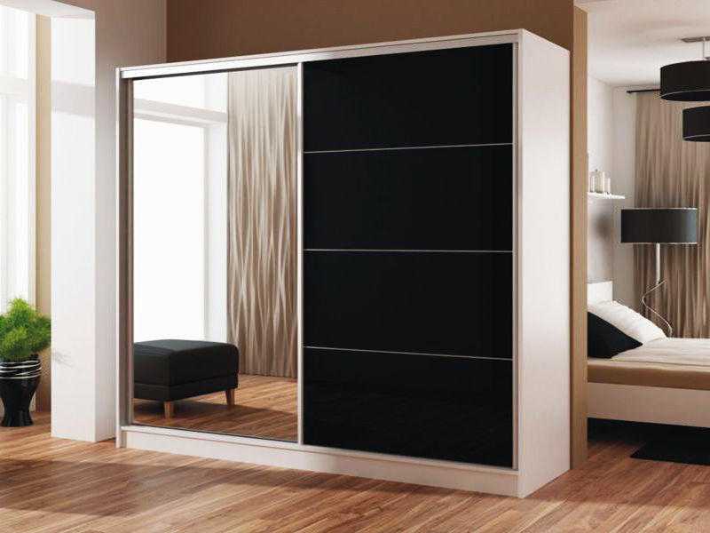 BRAND NEW WISCONSIN HEAVY SLIDING DOOR GERMAN WARDROBE