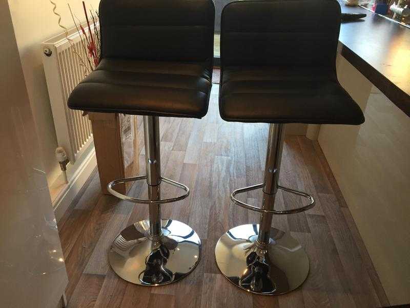 Breakfast bar stools