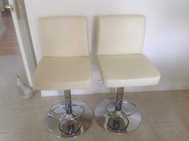 Breakfast Bar Stools