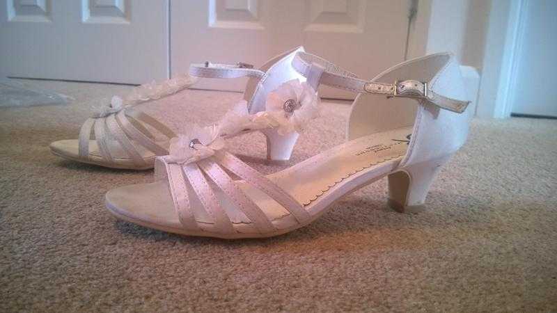 Bridesmaid shoes size 5