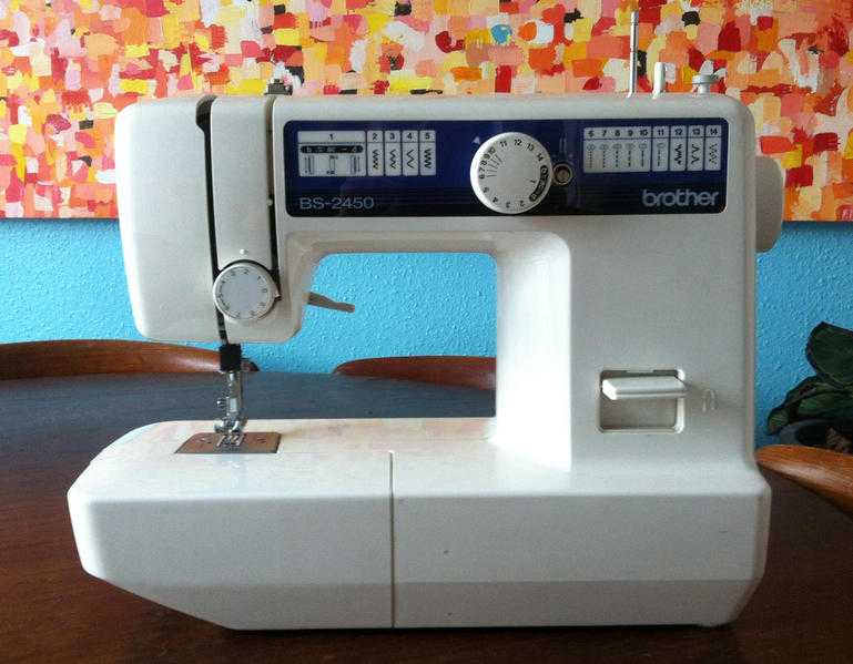 Brother BS-2450 sewing machine (working)