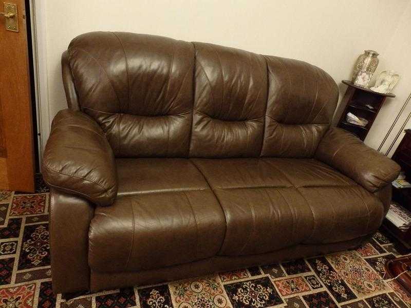 Brown 100 Leather Three Piece Suite