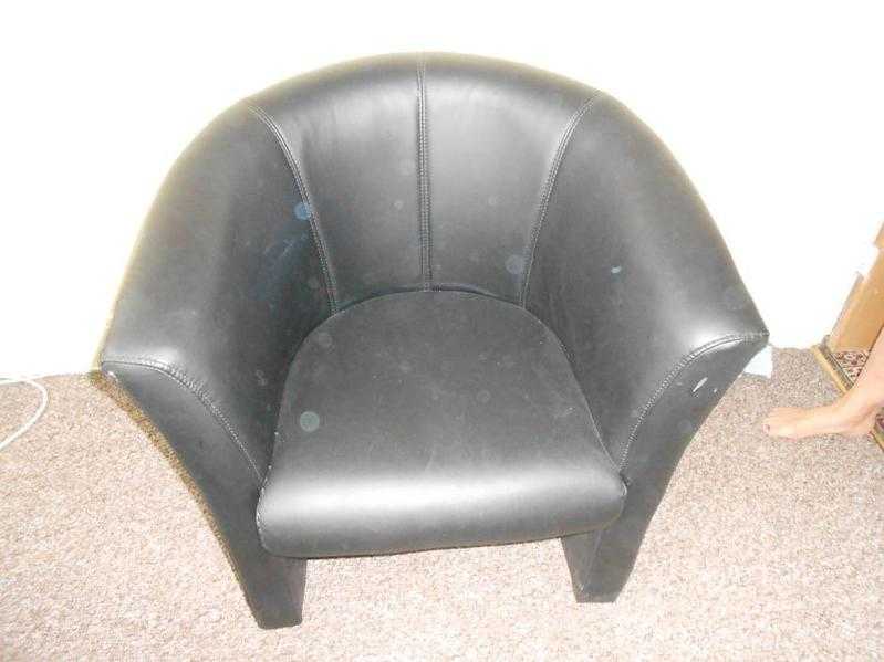 BUCKET CHAIR PLUS TWO SEATER SETTEE