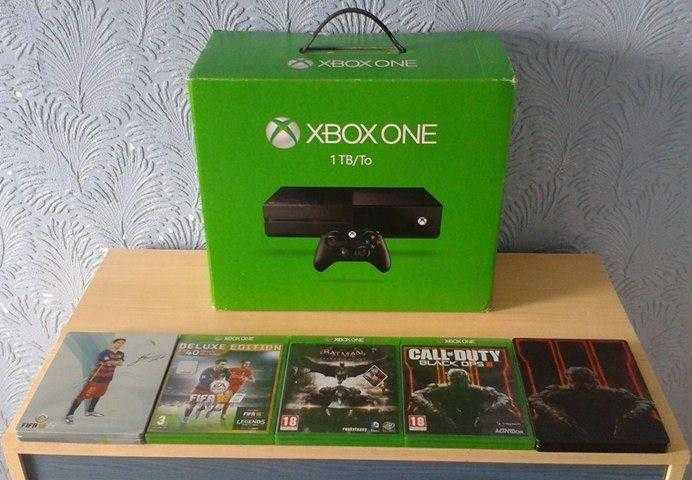 BUNDLE OF XBOX ONE 1TB  3 GAMES  CONSOLE SHELF FOR WALL MOUNT