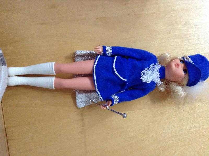 Bundle Retro Sindy dolls, clothes amp furniture In excellent condition