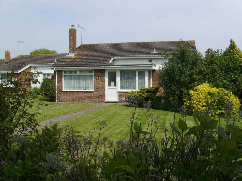 BUNGALOW TO RENT IN WORTHING