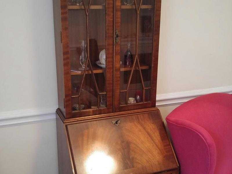 Bureau desk amp display cabinet - must collect