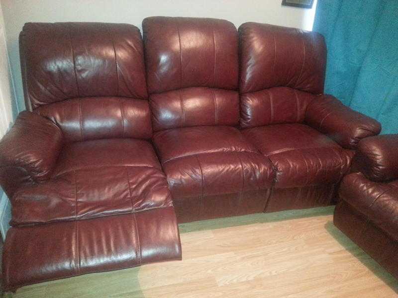 Burgandy Leather reclining 3pcs suite