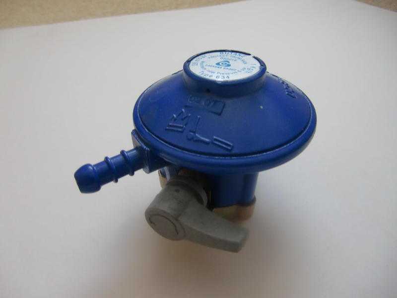 BUTANE GAS REGULATOR.